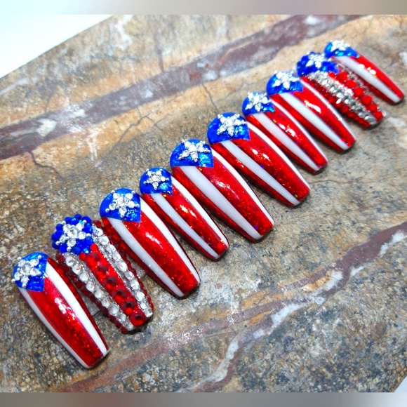 Puerto Rican  Flag Press on Nails - Picture 1 of 5